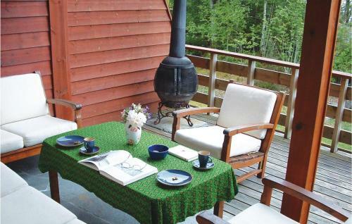 Holiday Home Hatlestrand Hatlestrandsvegen IV