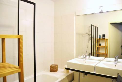 Apartamento Penitents Blancs Terrasse Parking Hyper Centre