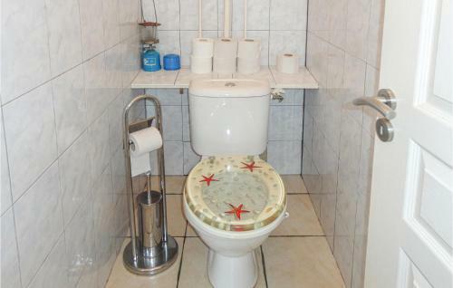 Awesome Home In Valras Plage W/ 2 Bedrooms