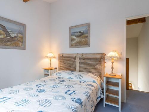 Holiday Home Les Hautes Folies-7