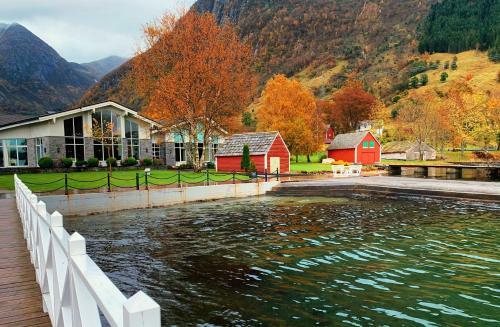 Rosendal Fjordhotel