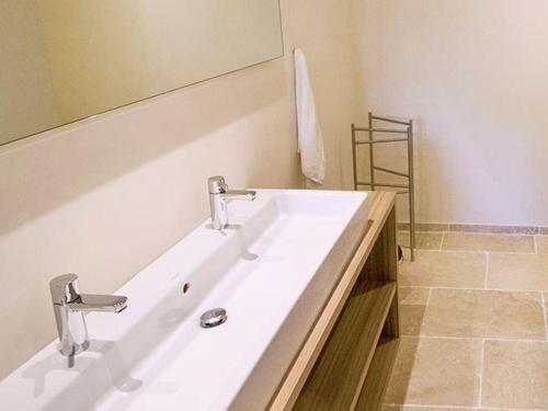 Apartamento Charming Villa In Villes�que-des-corbi�res With Jacuzzi