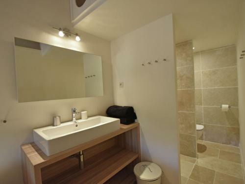 Alluring Apartment In Villes�que With Jacuzzi