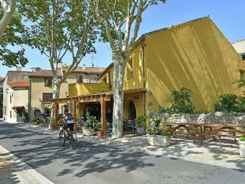 Alluring Apartment In Villes�que With Jacuzzi