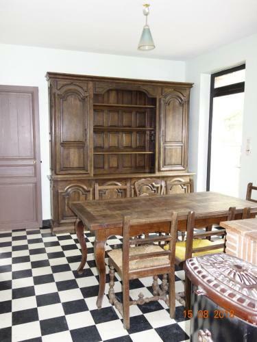 Hostal Les G�tes Du Mont Suzey