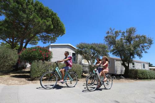 Camping La C�te Des Roses *** - Maeva