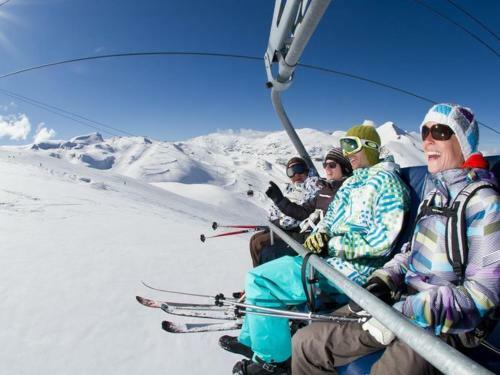 Luxury Apartment With Balcony In Beautiful Les Deux Alpes