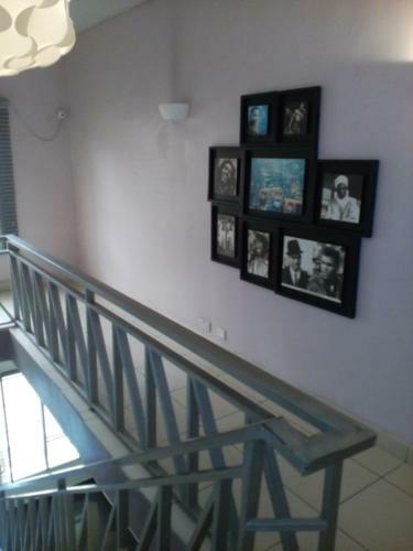 Hotel Swiss Cottage Suites