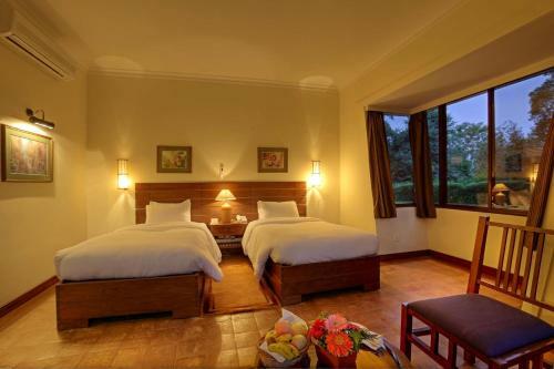 Hotel Gokarna Forest Resort
