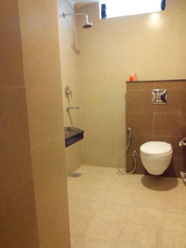 Hotel Regal Airport