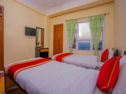 Hostal Grand Millennium Guest House