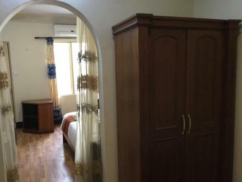 Hotel Trekkers Home