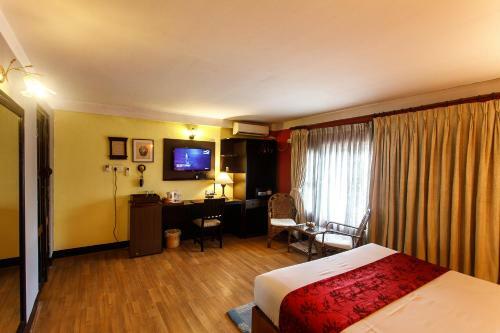 Hotel Ambassador Garden Home