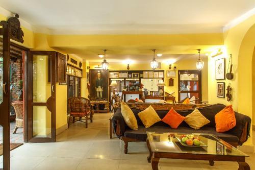 Hotel Ambassador Garden Home