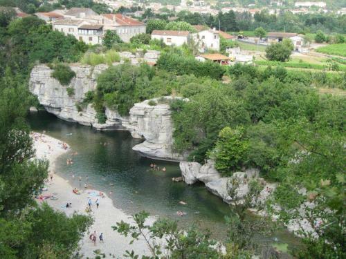 Camping De Chavetourte