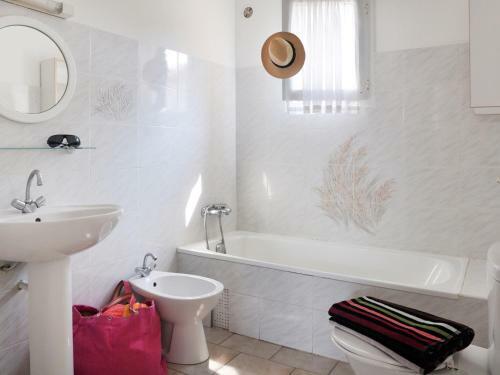 Holiday Home Les Chenes - Maa200