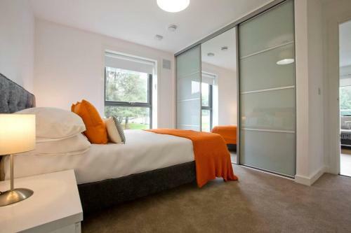 1 Bed Apartment Near Airport