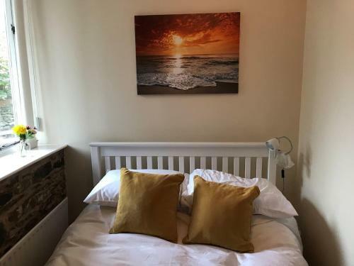 Lovely Apartment Overlooking The Harbour & Bay