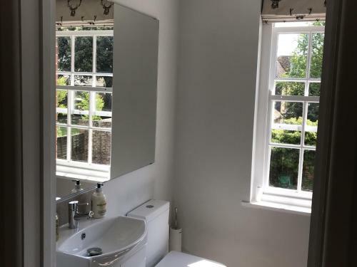 Hostal Glebe House