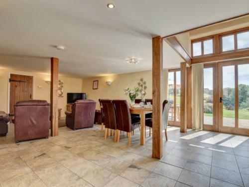 Holiday Home Threshing Barn