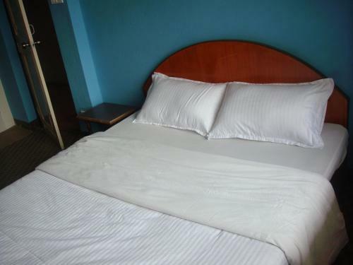 Hostal Holyland Guest House