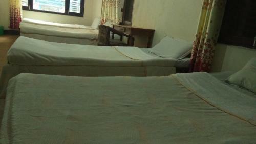 Hostal Holyland Guest House