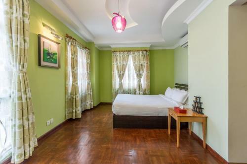 Retreat Serviced Apartment