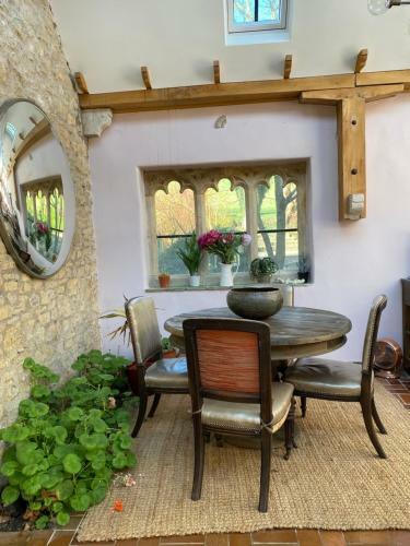 Hostal The Hideaway At The Old Barn