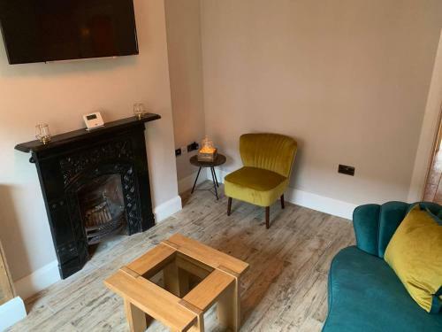 Ebor. *cosy*homli*parking*wifi*smart