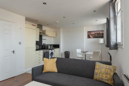 Bedford Town Centre 2 Bedroom Apartment