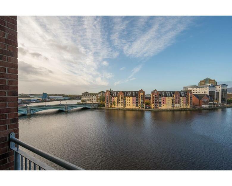 Central Belfast Apartments Pottinger's Quay