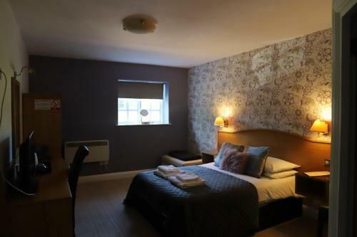 Bed & Breakfast Red Lion & Cellar Room Pub Hotel