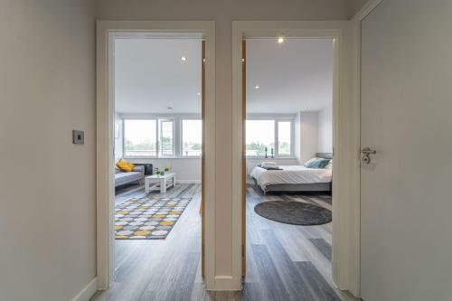 Moda Stays - The Interchange Serviced Apartments