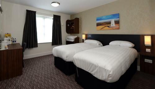 Hotel Willows, Blackburn By Marston's Inn