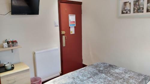 Hostal Selenite Guest House