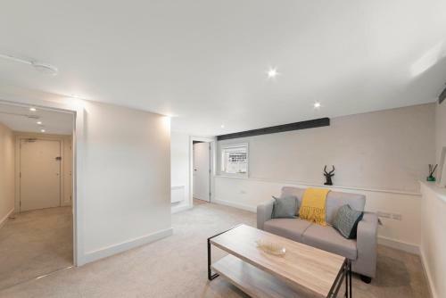 Stansted Airport / Bishop Stortford Apartments