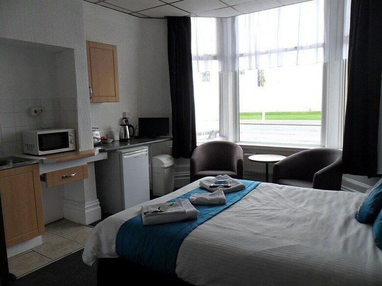 The Beach Hotel And Apartments