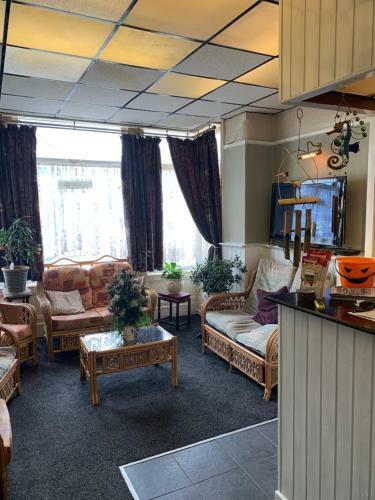 Hostal Tres Bon Hotel