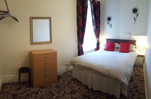 Norwyn Court Holiday Apartments