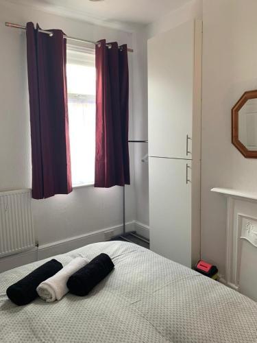 4-bed House 10min Walk To Town Centre In Blackpool