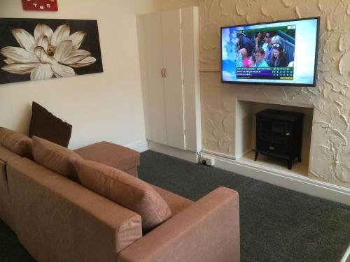 Immaculate 1-bed Apartment In Blackpool - Sleeps 5