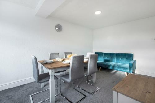 Staycation Apartments By Sasco