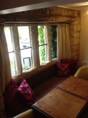 Crown Hotel Cotswold