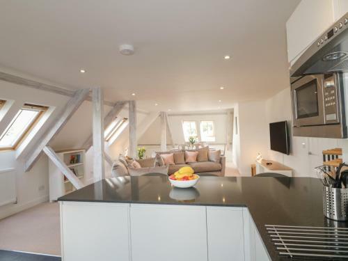 Apartment 4
