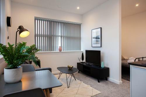 Modern 1 Bedroom Apartment In Bolton