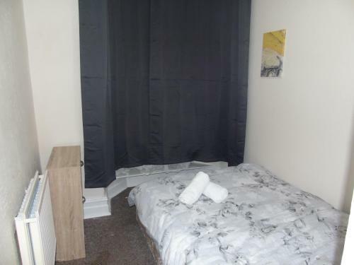 2-bed Apartment In Bolton