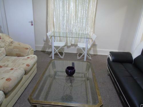 2-bed Apartment In Bolton