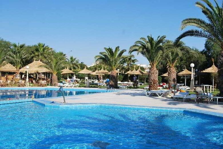 Hotel Golf Residence(.)