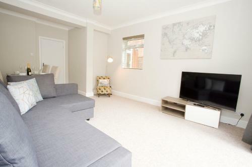 Chine Gardens - 2 Bedroom Apartment