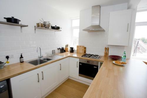 Wilton Apartment - 2 Bedroom - Great Location